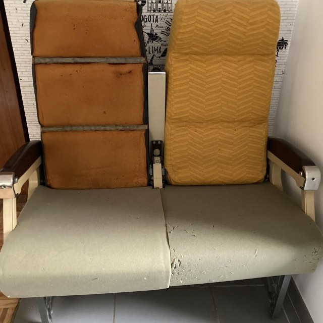Rénovation d'un duo de fauteuils d'avion