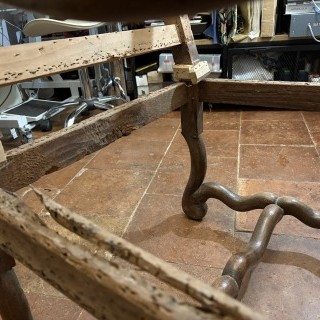 Rénovation Complète Fauteuil Louis XIII